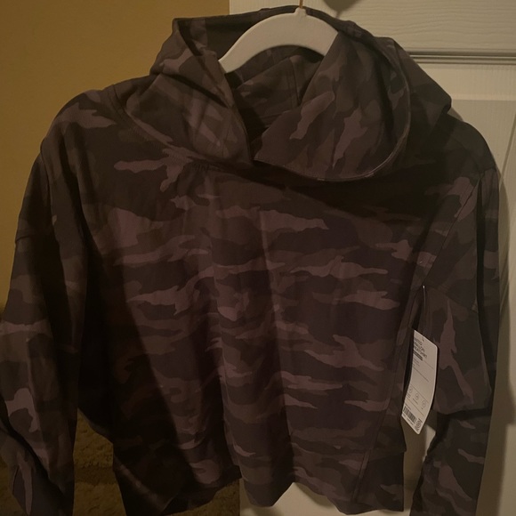 Athleta Tops - Athleta Camo hoodie - street/active wear